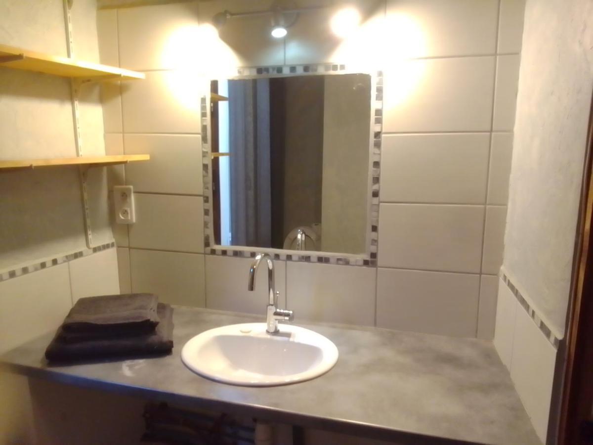 La Fontaine Apartment Мустие Сен Мари Екстериор снимка
